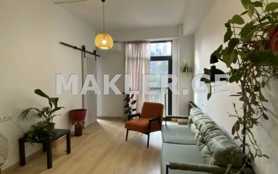  Продается 3 комнатная  Квартира на Плато Нуцебидзе  на ул. Б.Жгенти 