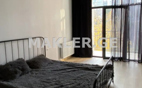  Продается 3 комнатная  Квартира на Плато Нуцебидзе  на ул. Б.Жгенти 