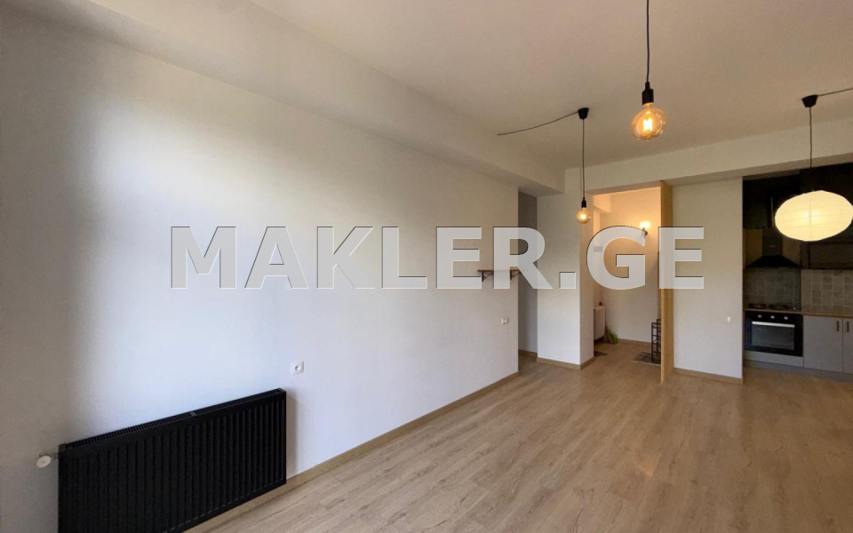  للبيع 3 room  الشقة في هضبة نوتسوبيدزه  in B.Zhgenti st. 