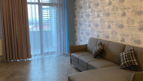 Сдаётся 2 комнатная  Квартира в Ваке