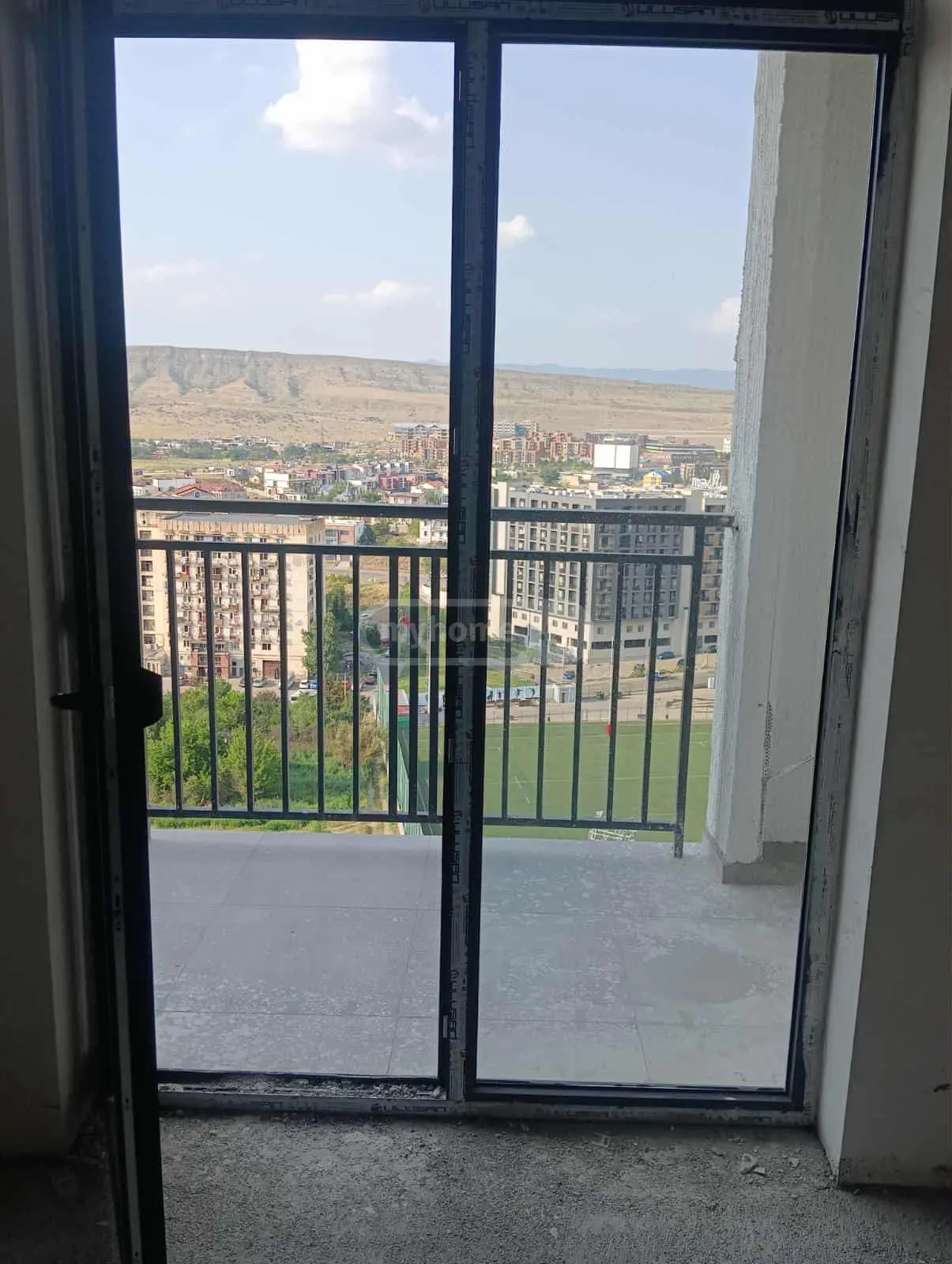 Продается 3 комнатная  Квартира в Ваке