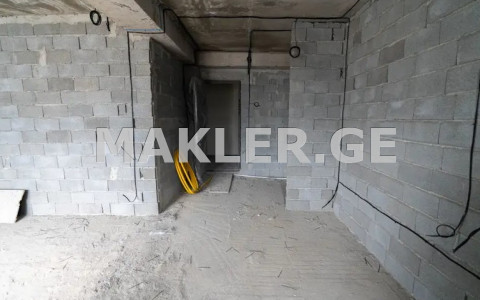  Продается 3 комнатная  Квартира в Сабуртало  на ул. С. Цинцадзе 