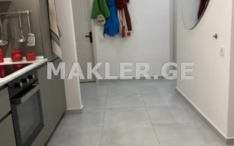  Продается 3 комнатная  Квартира в Сабуртало  на ул. Миндели 