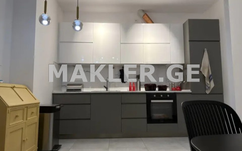  Продается 3 комнатная  Квартира в Сабуртало  на ул. Миндели 