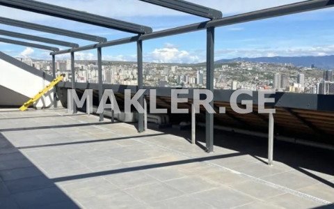  Продается 4 комнатная  Квартира в Ваке  на пр. И. Чавчавадзе 