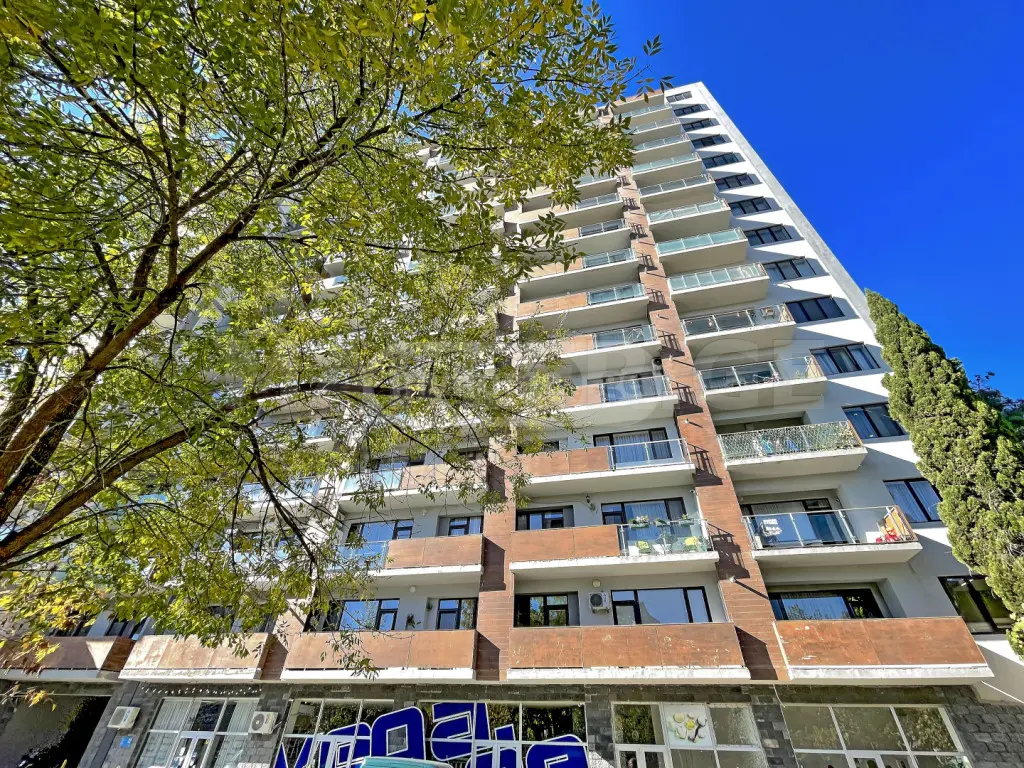 იყიდება 2 ოთახიანი  ბინა ნავთლუღში