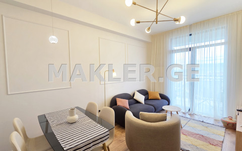  იყიდება 2 ოთახიანი  ბინა ნუცუბიძის პლატოზე  V პლატო 