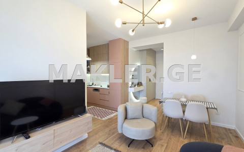  იყიდება 2 ოთახიანი  ბინა ნუცუბიძის პლატოზე  V პლატო 