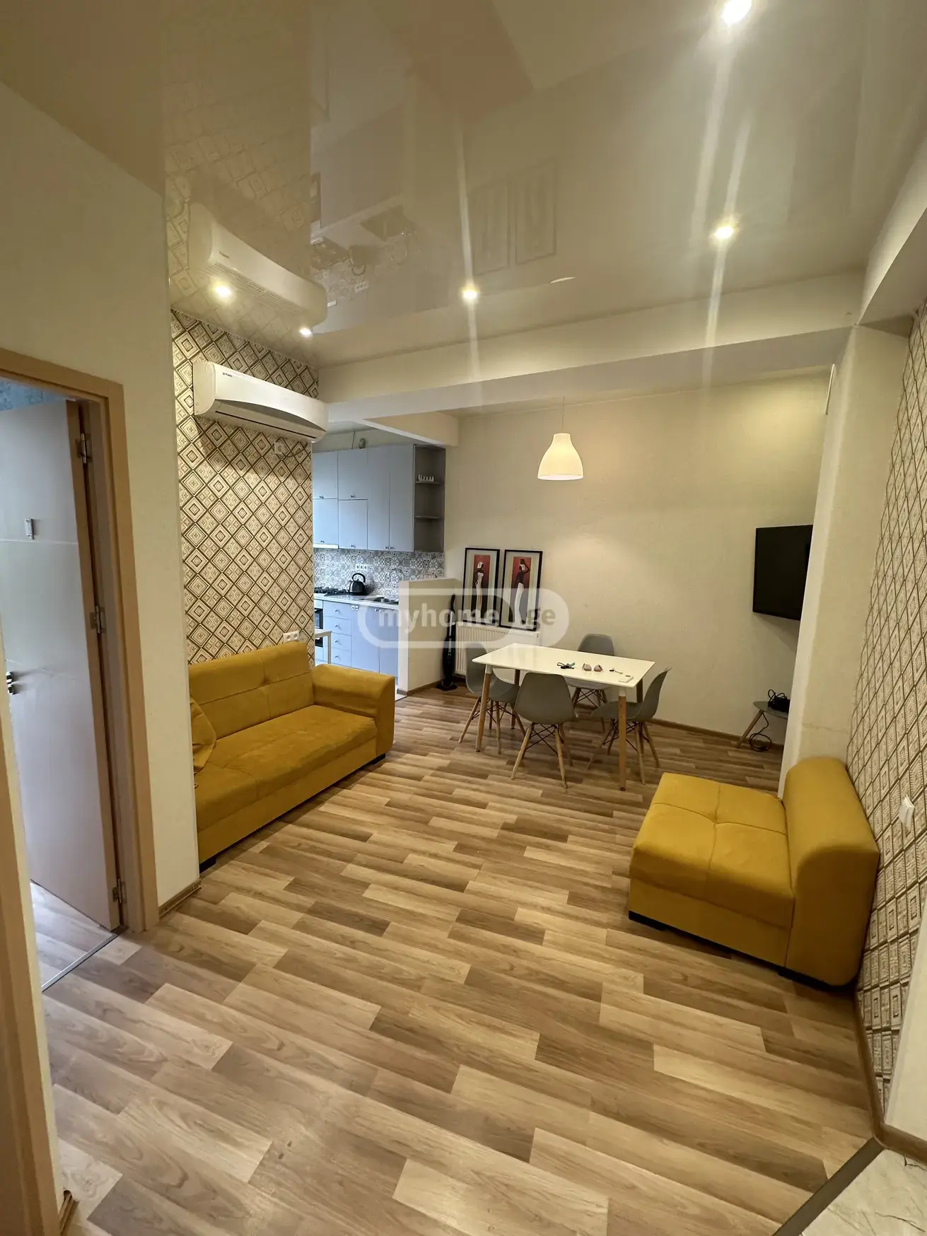 იყიდება 3 ოთახიანი  ბინა დიდუბეში