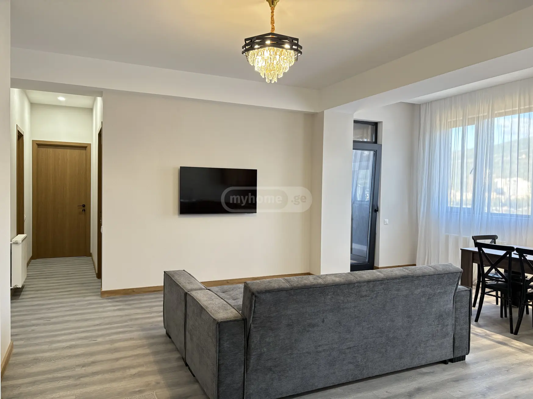 Сдаётся 3 комнатная  Квартира в Сабуртало