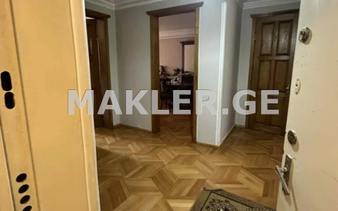  Продается 3 комнатная  Квартира на Плато Нуцебидзе