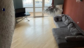 Продается 4 комнатная  Квартира в Сабуртало