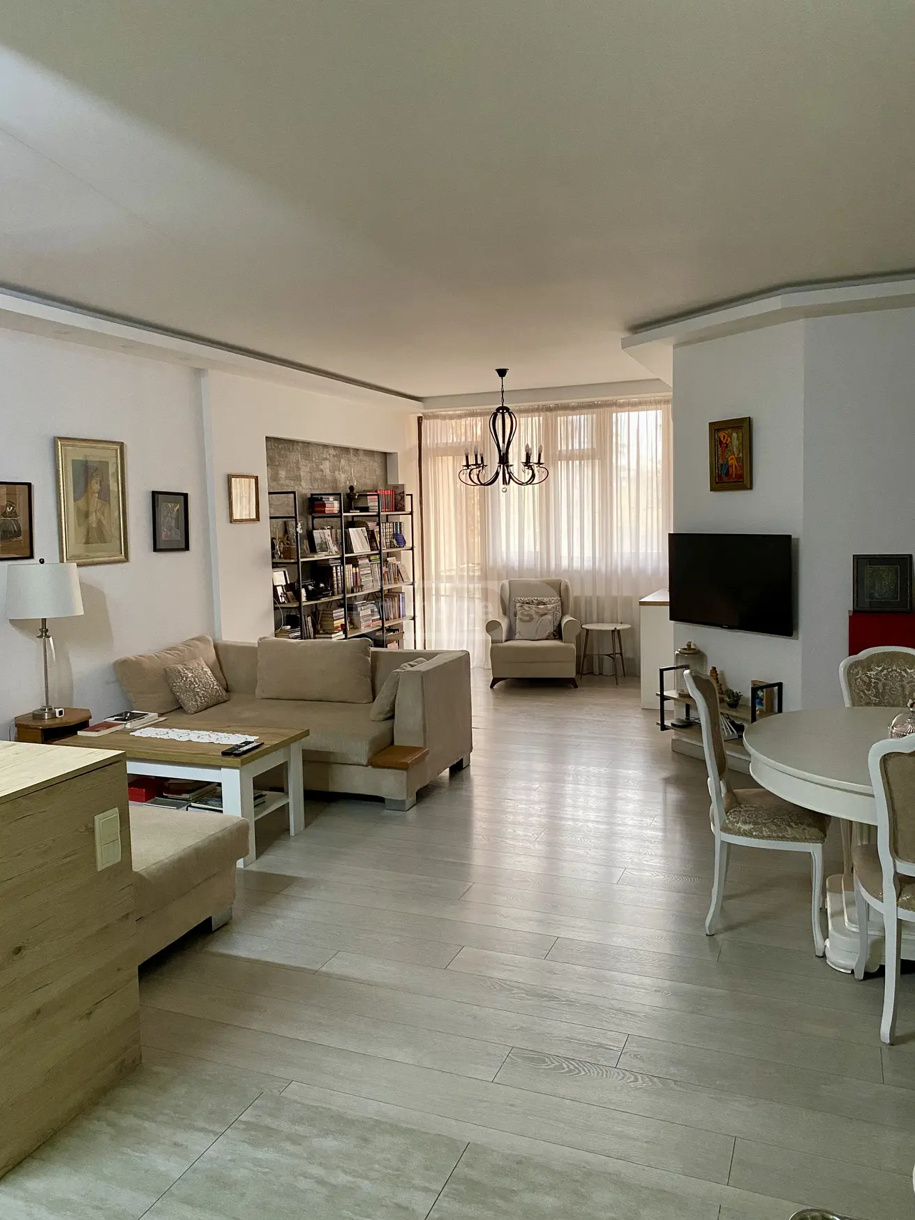  For Sale 2 room  Apartment in Saburtalo dist.  in S. Tsintsadze st. 