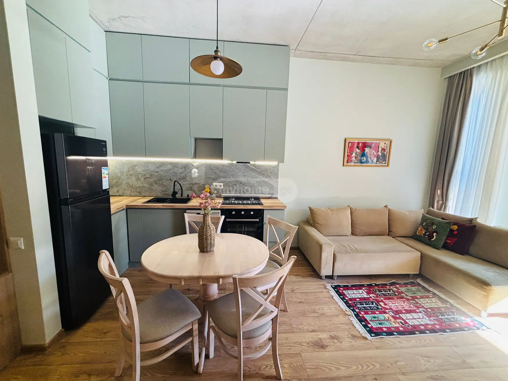 Сдаётся 3 комнатная  Квартира в Сабуртало