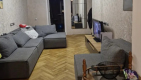 Продается 3 комнатная  Квартира в Сабуртало