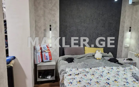  იყიდება 3 ოთახიანი  ბინა საბურთალოზე  ვაჟა-ფშაველას გამზირზე 