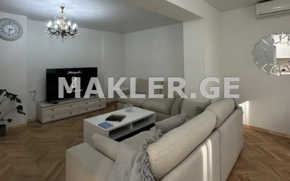  Продается 3 комнатная  Квартира в Сабуртало  на ул. Бахтриони 