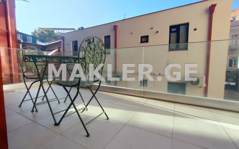  Satılık 1   Daire in Chugureti dist.  in Agmashenebeli ave. 