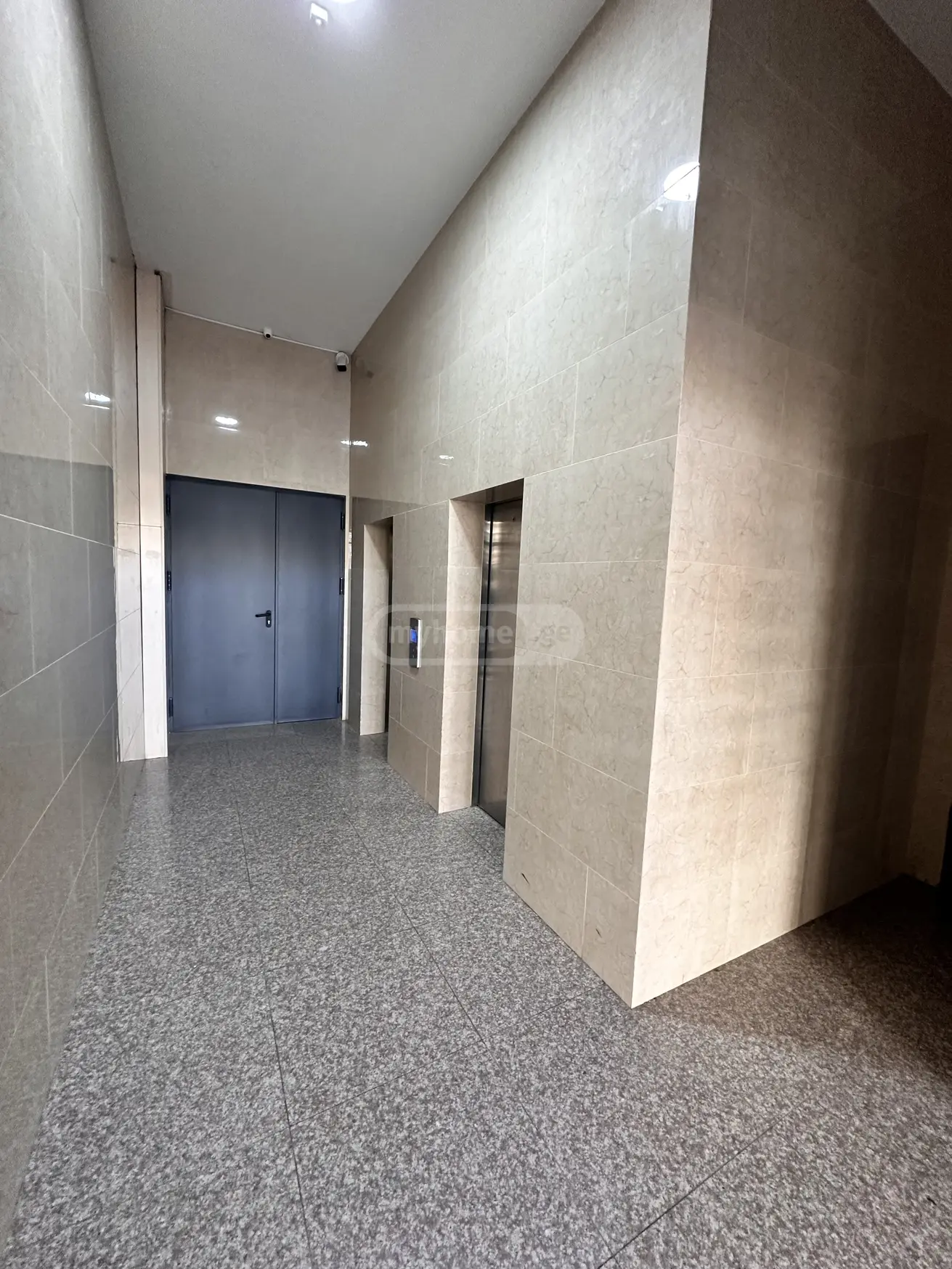  For Rent 2 room  Apartment in Saburtalo dist.  in Kavtaradze st. 