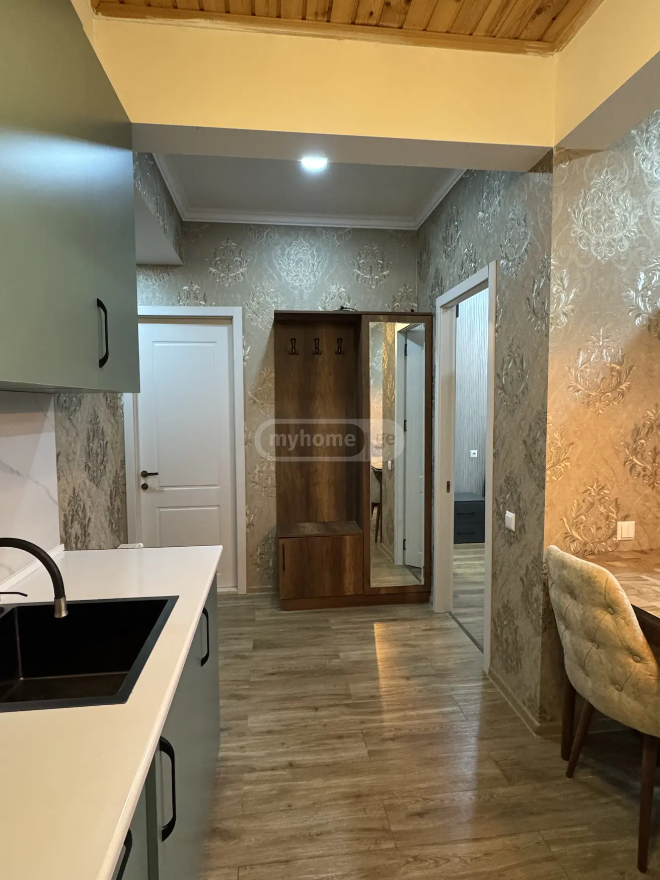  ქირავდება 2 ოთახიანი  ბინა საბურთალოზე  ს. ნასიძის ქუჩაზე 