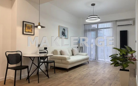  იყიდება 2 ოთახიანი  ბინა საბურთალოზე  ქავთარაძის ქუჩაზე 