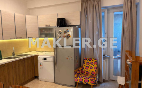  Сдаётся 3 комнатная  Квартира в Ваке  на ул. И.Абашидзе 