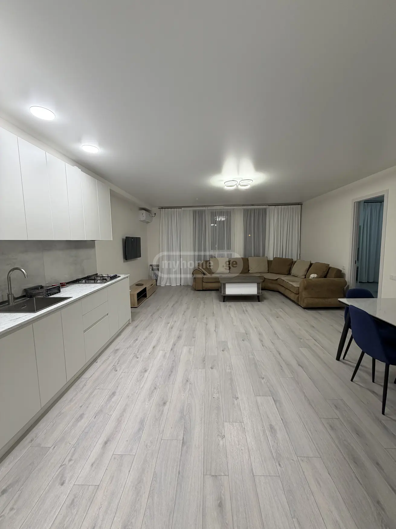  For Rent 2 room  Apartment in Vake dist.  in  Shatberashvili st. 