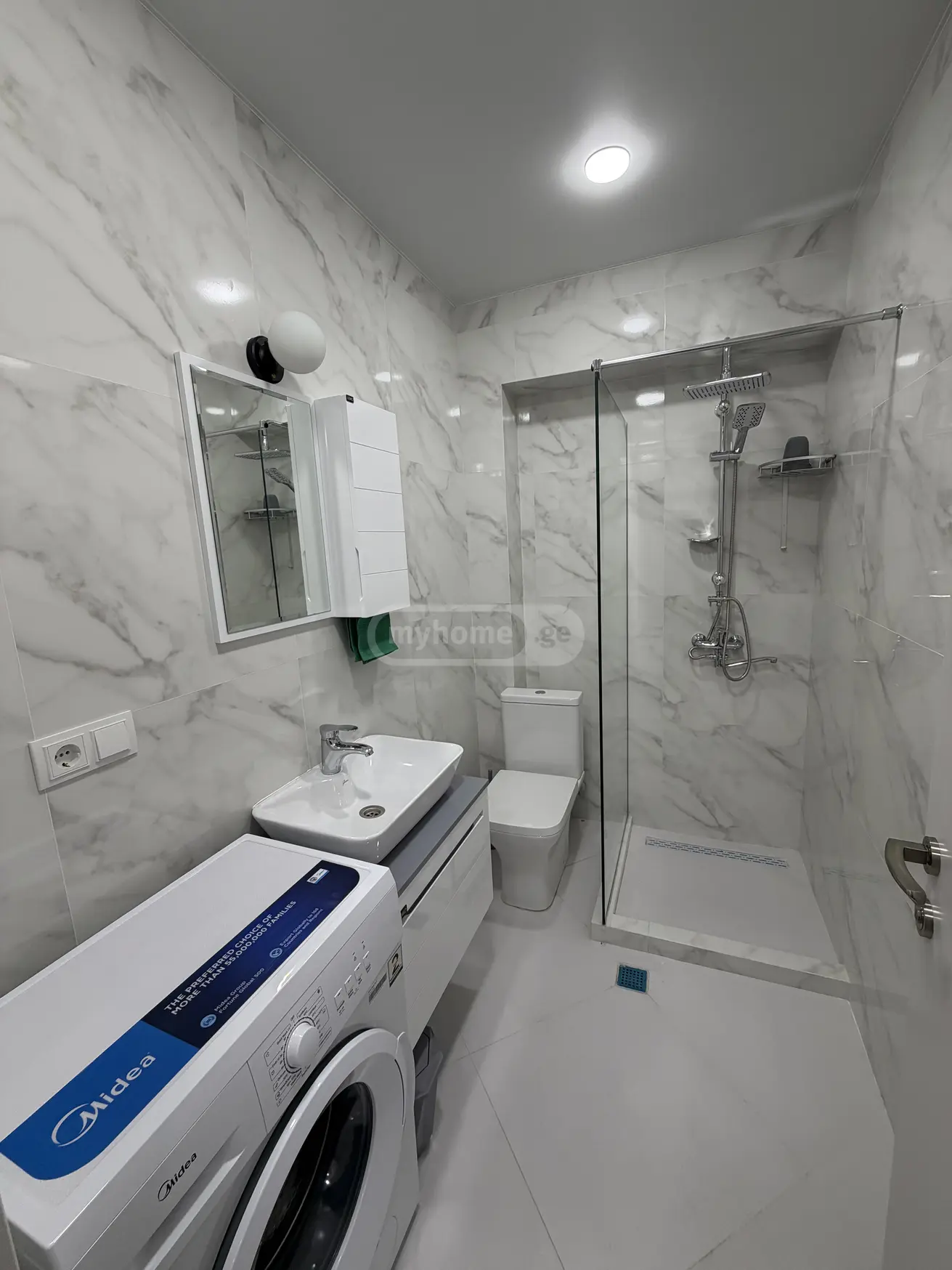  ქირავდება 2 ოთახიანი  ბინა ვაკეში  შატბერაშვილის ხევში 