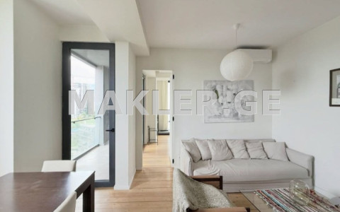  Сдаётся 3 комнатная  Квартира в Ваке  Улица Зураба Авалишвили 