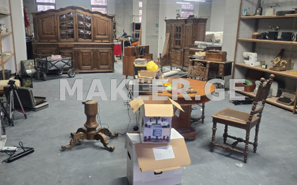  For Sale 346 m² space Commercial space in Mukhiani dist.