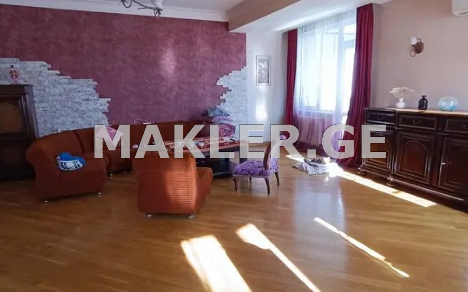  Продается 3 комнатная  Квартира на Вера  на ул. Барнови 