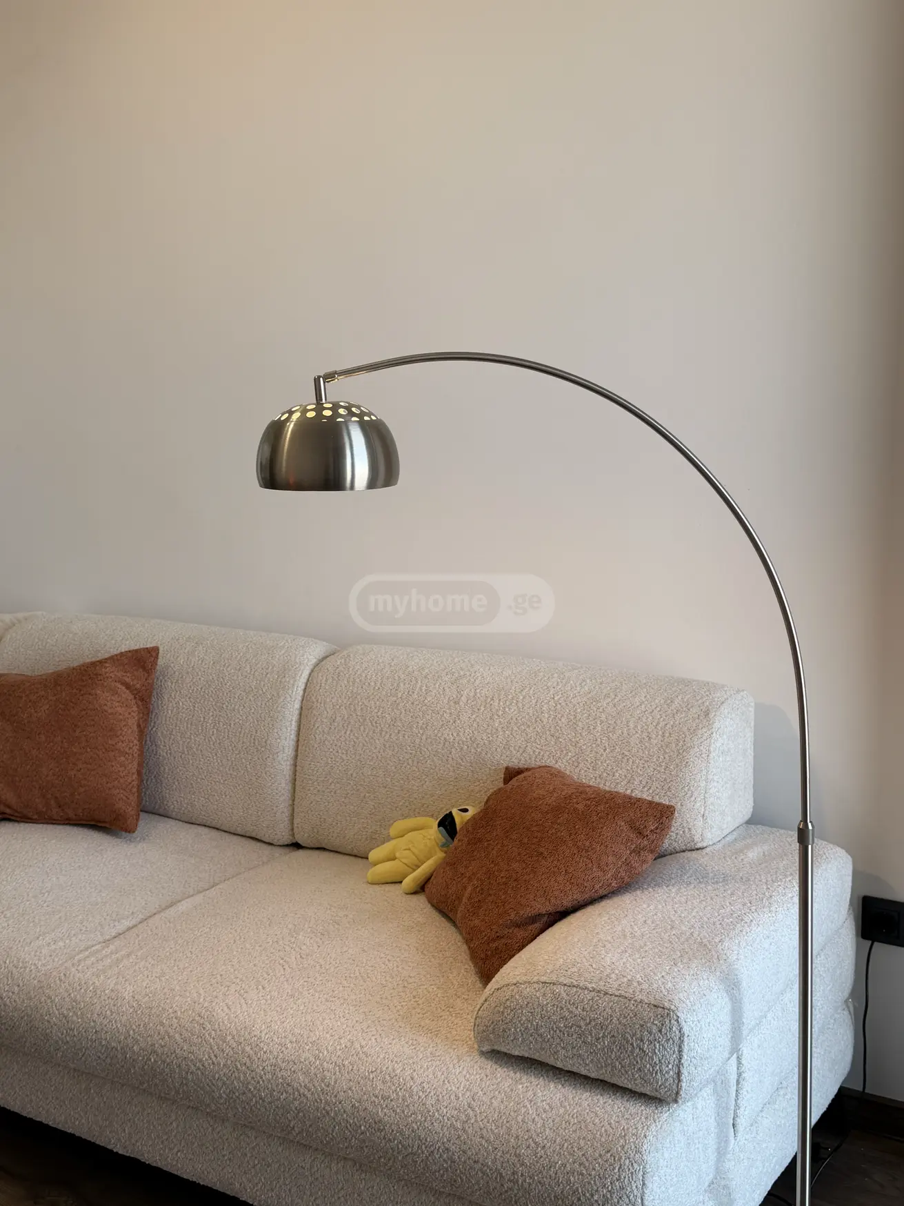  For Rent 2 room  Apartment in Vake dist.  in Kipshidze st. 