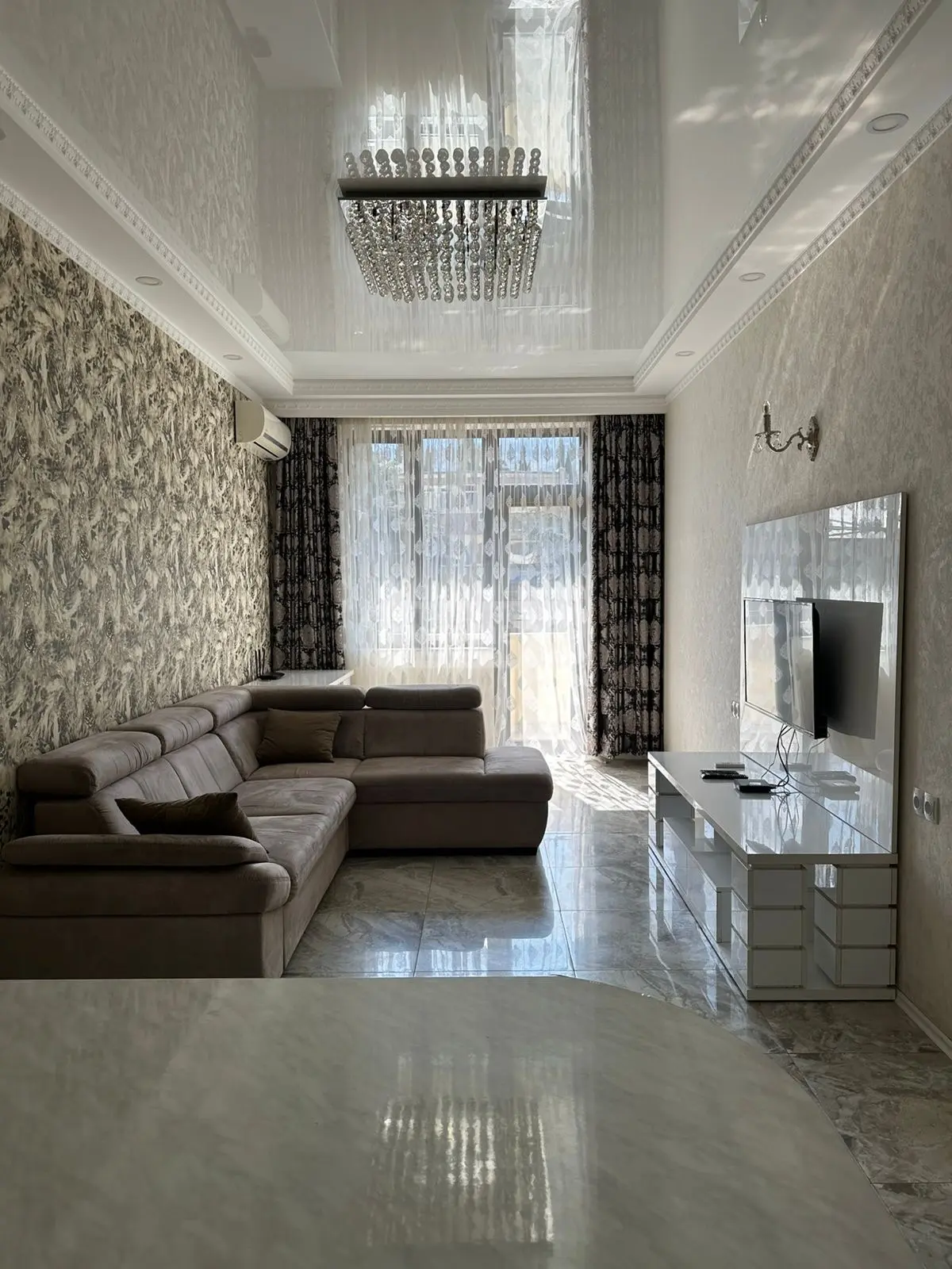  For Rent 2 room  Apartment in Vake dist.  in I. Chavchavadze Ave. 