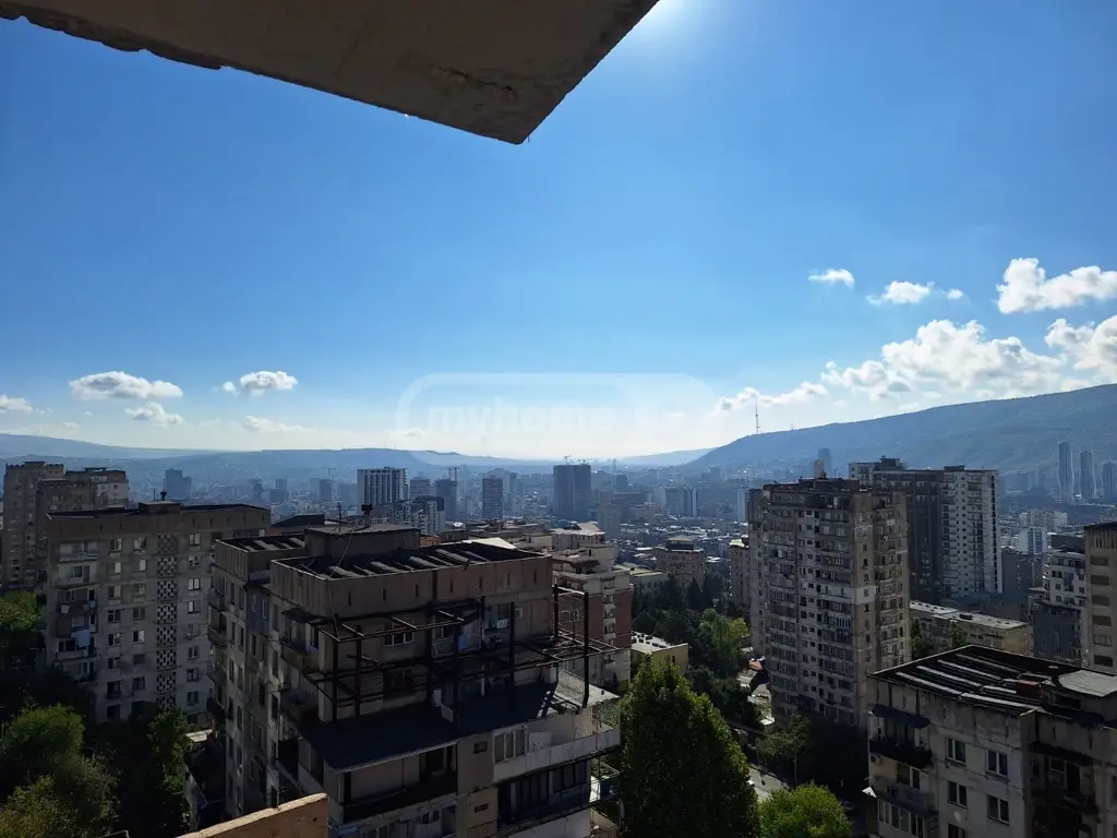  Satılık 4   Daire in Vake dist.  Paata Datuashvili St. 