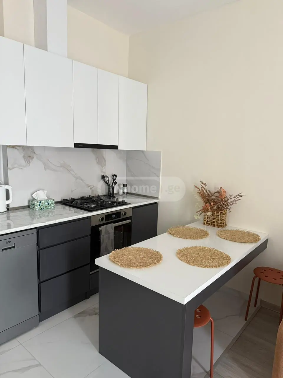  For Rent 2 room  Apartment in Saburtalo dist.  in Universiteti st. 