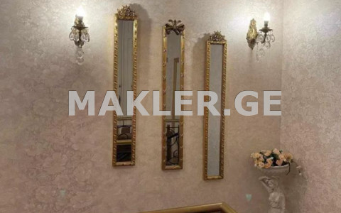  Satılık 3   Daire in Sololaki dist. (Old Tbilisi)  in L. Asatiani st. 