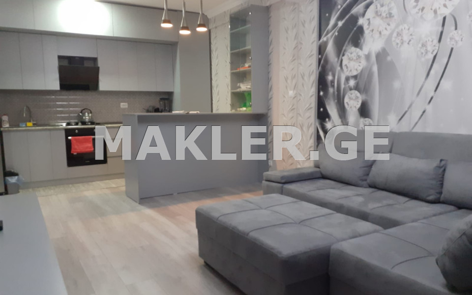  Продается 2 комнатная  Квартира в Варкетили  в пос. Аэродрома ул. III 