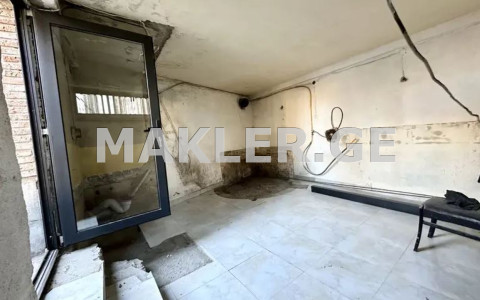  იყიდება 44 m² ფართობის კომერციული ფართი სოლოლაკში (ძველ თბილისში)  ამაღლების ქუჩაზე 