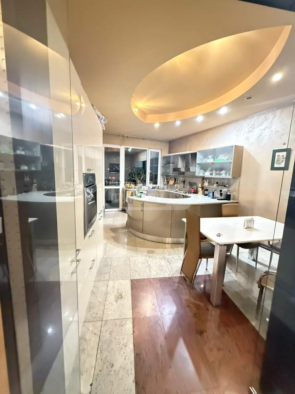  Satılık 3   Daire in Vera dist.  in Tarkhnishvili st. 