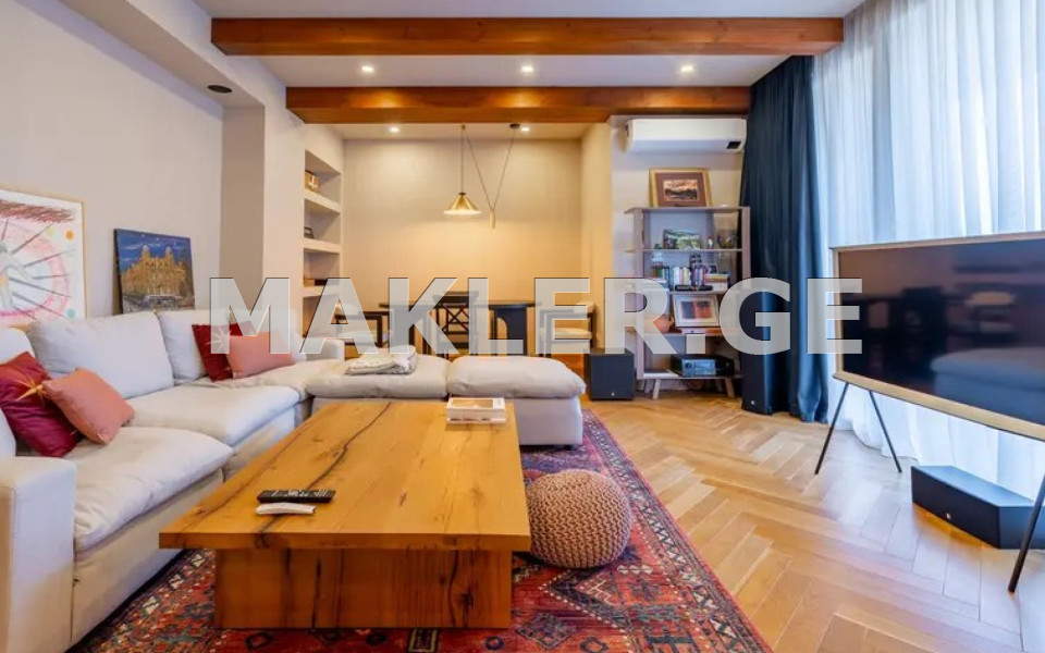  Продается 3 комнатная  Квартира в Ваке  на ул. Шатберашвили 