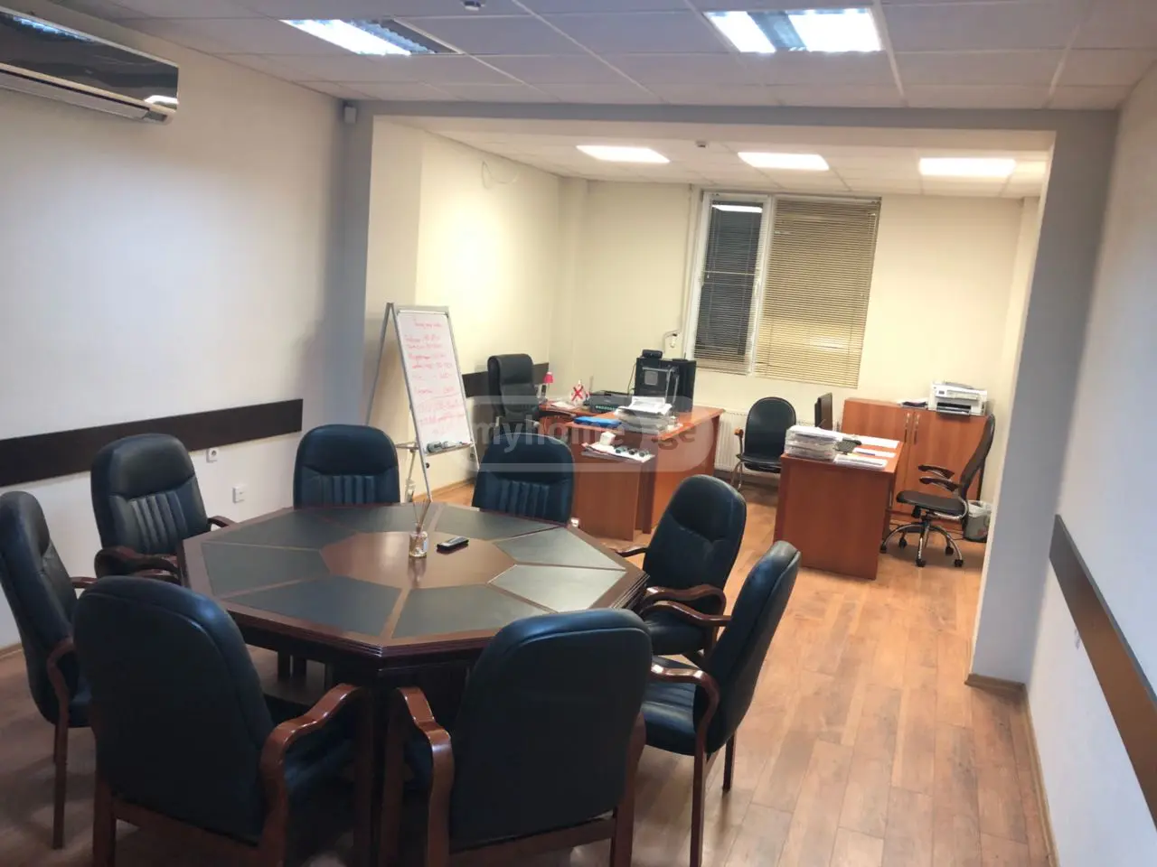  Kiralık 120 m²  İşyeri in Vake dist.  in Paliashvili st. 