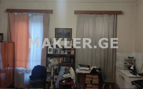  იყიდება 3 ოთახიანი  ბინა ვერაზე  ბელინსკის ქუჩაზე 