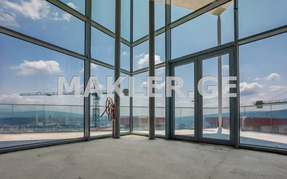  Продается 5 комнатная  Квартира на Озере Лиси