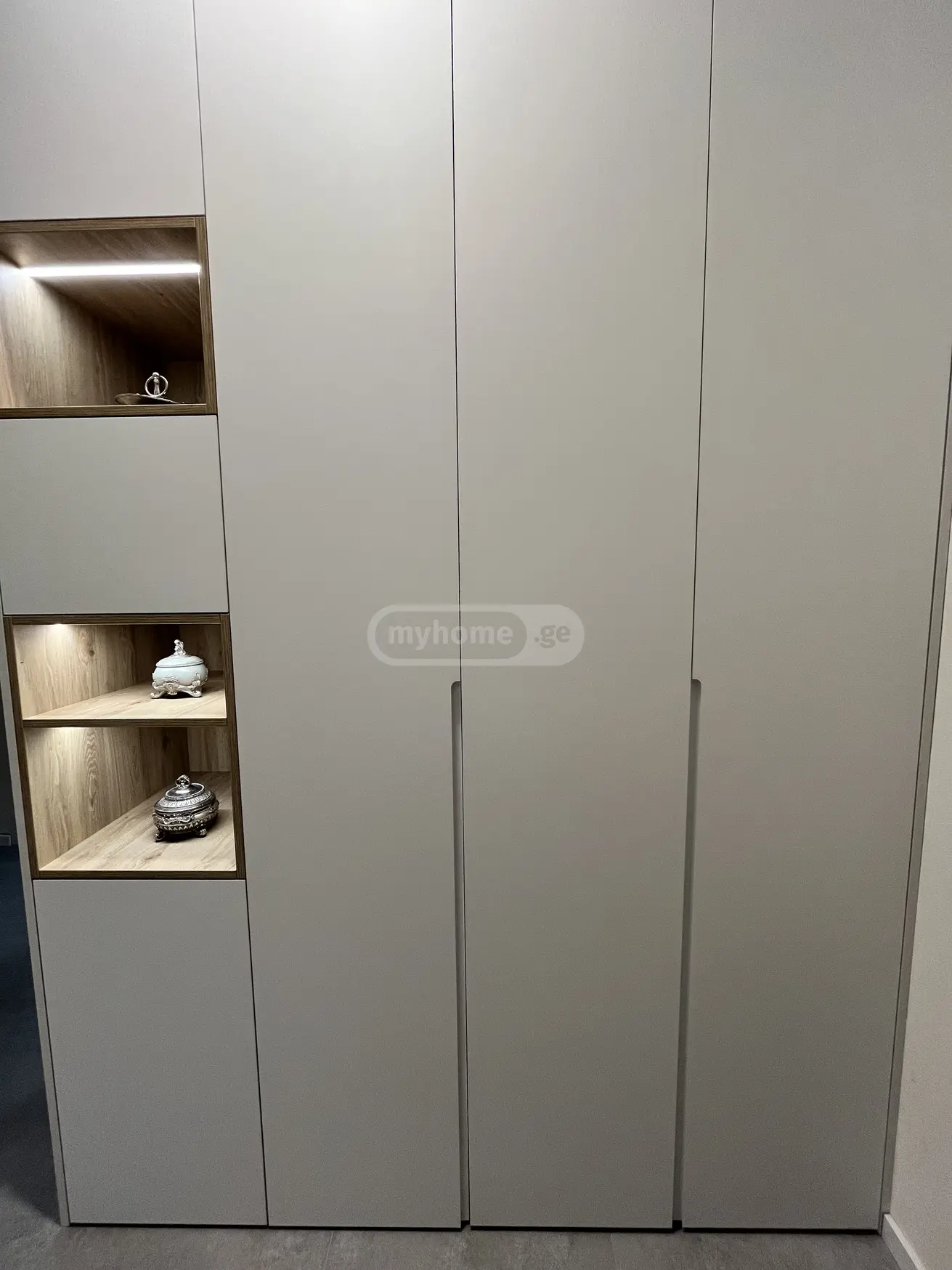  For Rent 2 room  Apartment in Vake dist.  in I. Chavchavadze Ave. 