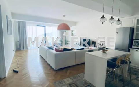  For Rent 3 room  Apartment in Mtatsminda dist. (Old Tbilisi)  in Shindisi st. 