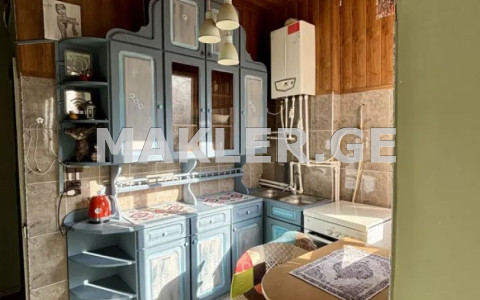  For Sale 7 room  Apartment in Sololaki dist. (Old Tbilisi)  in Akhospireli st. 