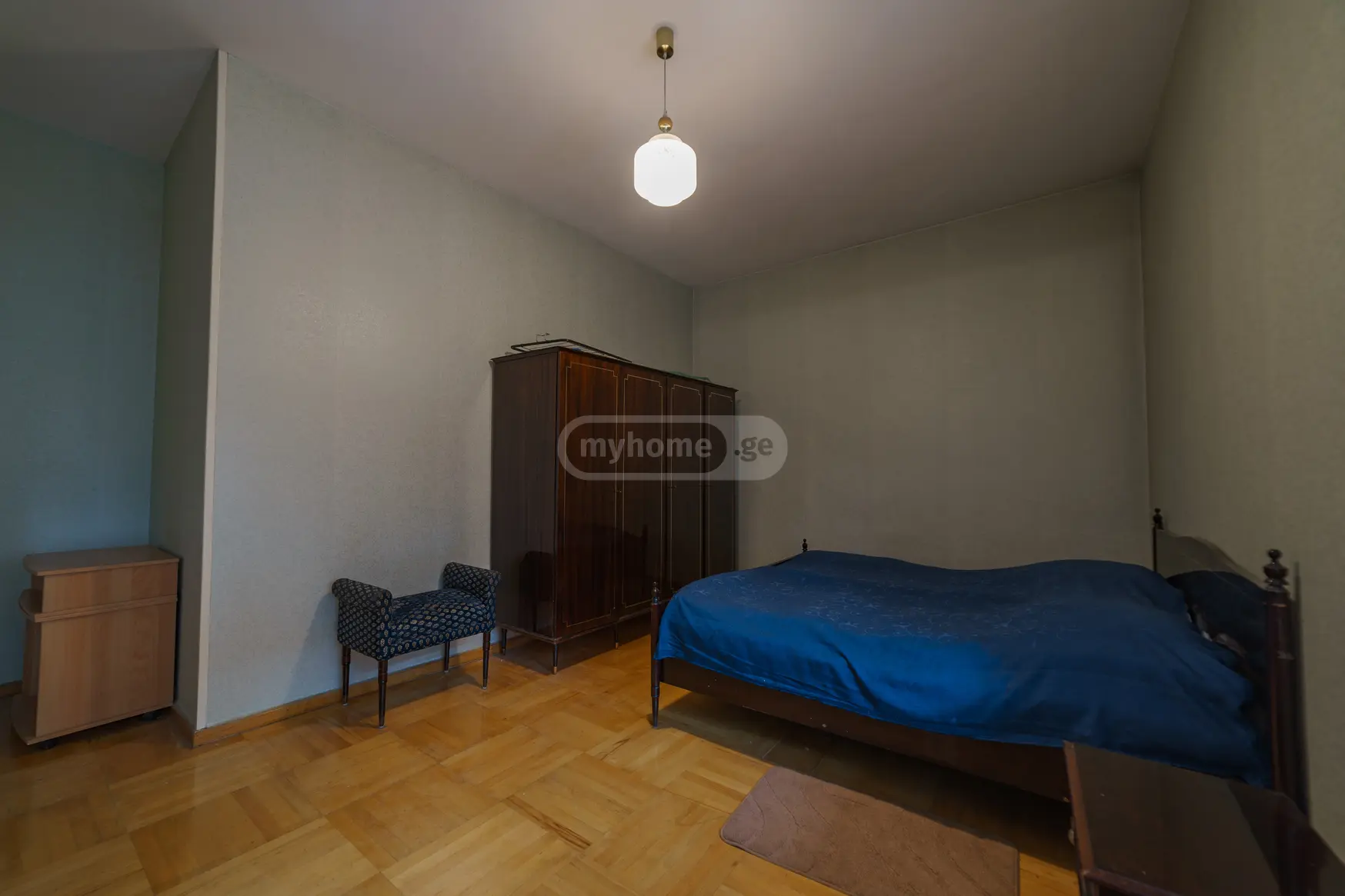  ქირავდება 3 ოთახიანი  ბინა ვერაზე  ერისთავ-ხოშტარიას ქუჩაზე 