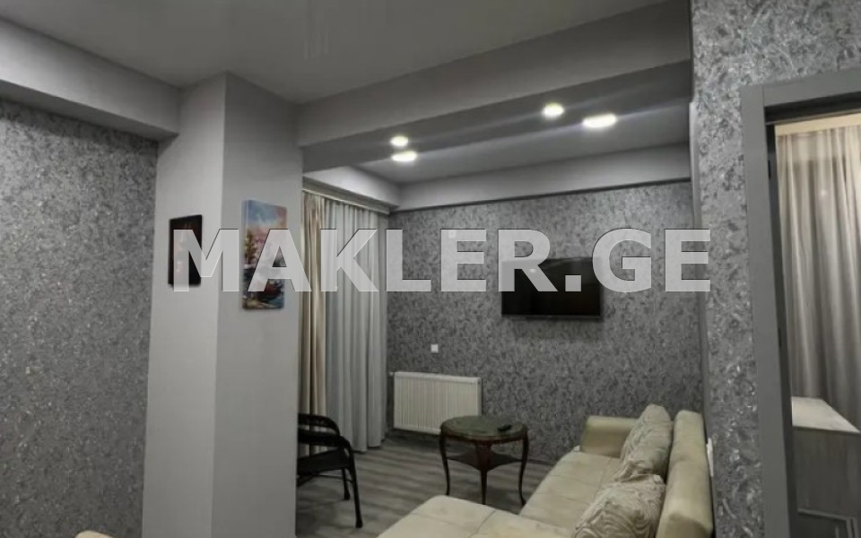  იყიდება ქირავდება 3 ოთახიანი  ბინა საბურთალოზე  ნუცუბიძის ქუჩაზე 