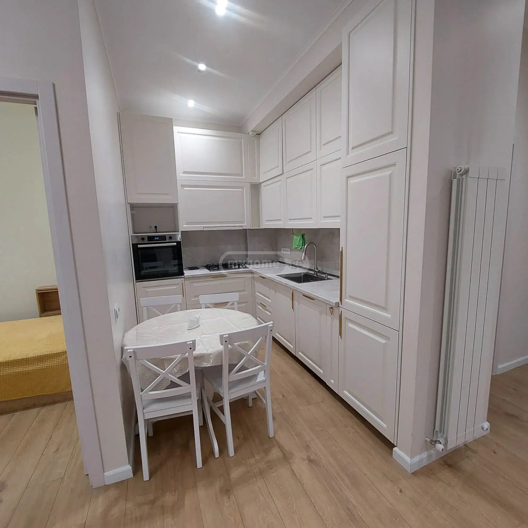  For Rent 3 room  Apartment in Saburtalo dist.  in Nutsubidze st. 