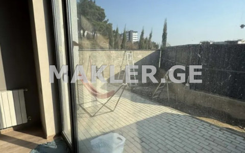  იყიდება 2 ოთახიანი  ბინა ლისის ტბაზე  ტოგო გუდავას ქუჩაზე 